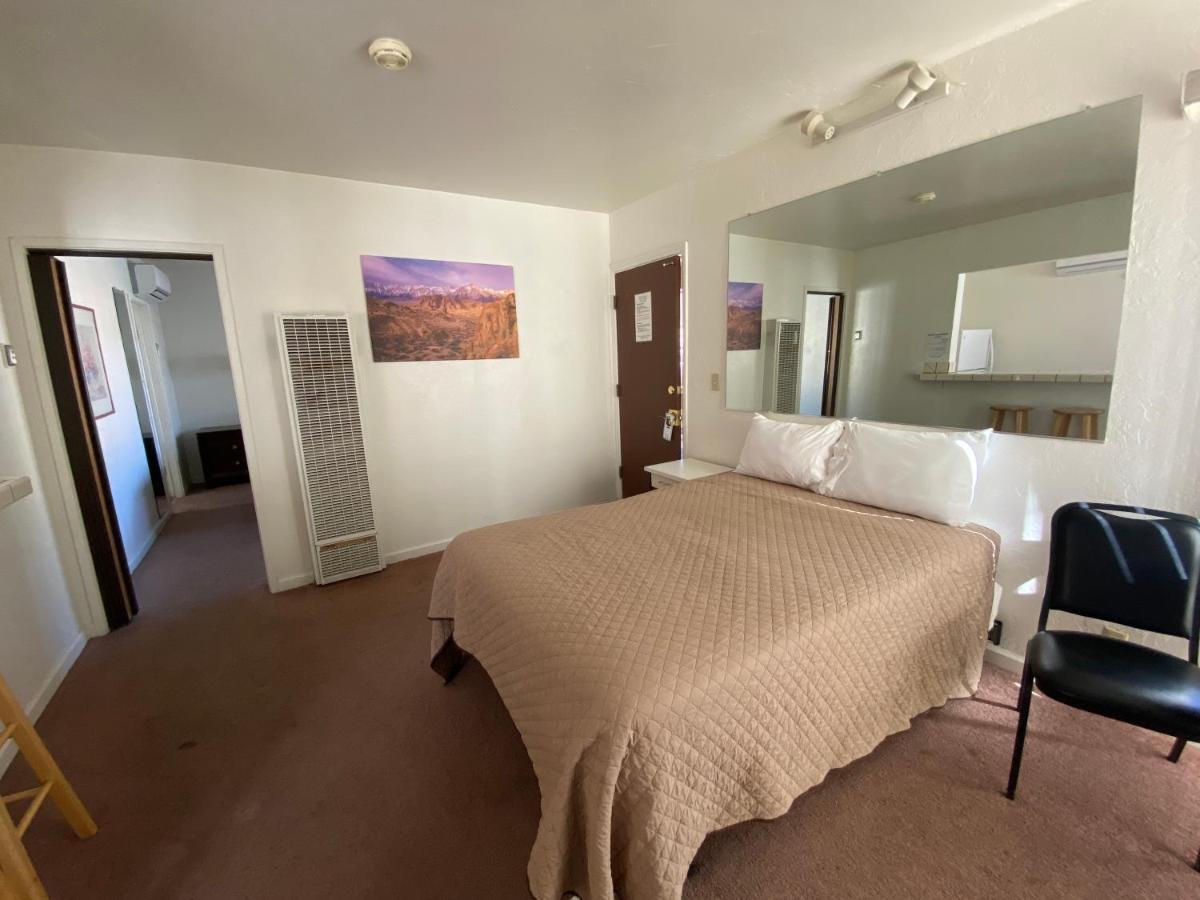 Bristlecone Motel Big Pine Dış mekan fotoğraf