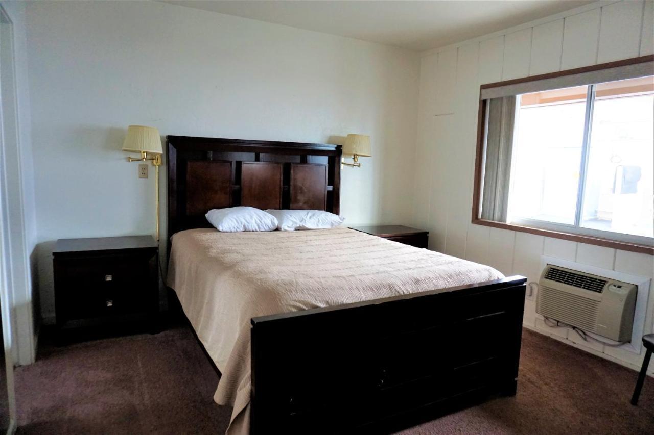 Bristlecone Motel Big Pine Dış mekan fotoğraf